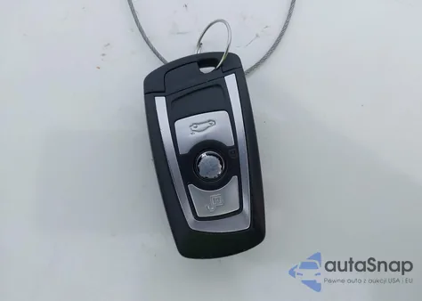 2013 BMW 328I из США, поврежденный, VIN WBA3C1G58DNR48230